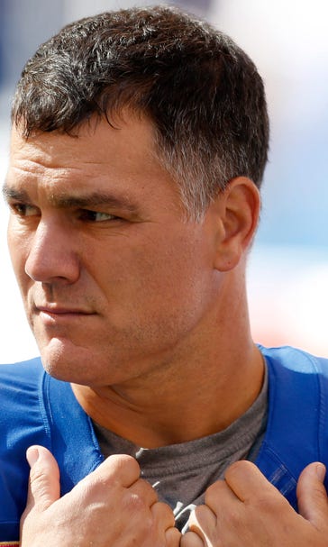 Vinatieri continues coming through in the clutch at age 43